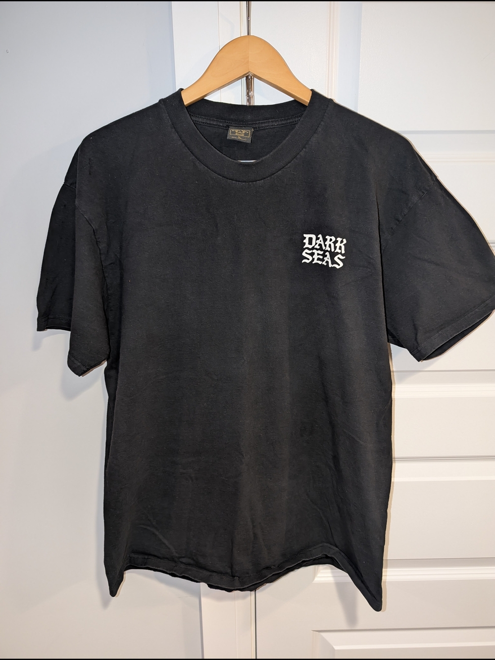 Dark Seas Harmony Men’s Short Sleeve Tee